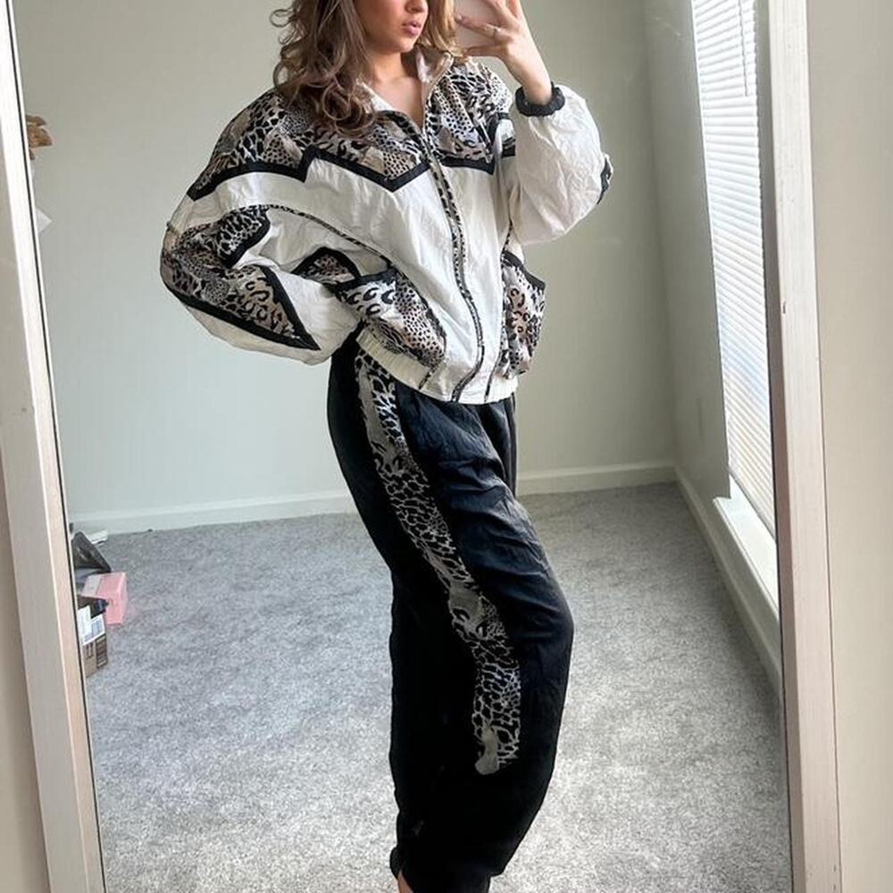 Vintage 80s leopard print windbreaker